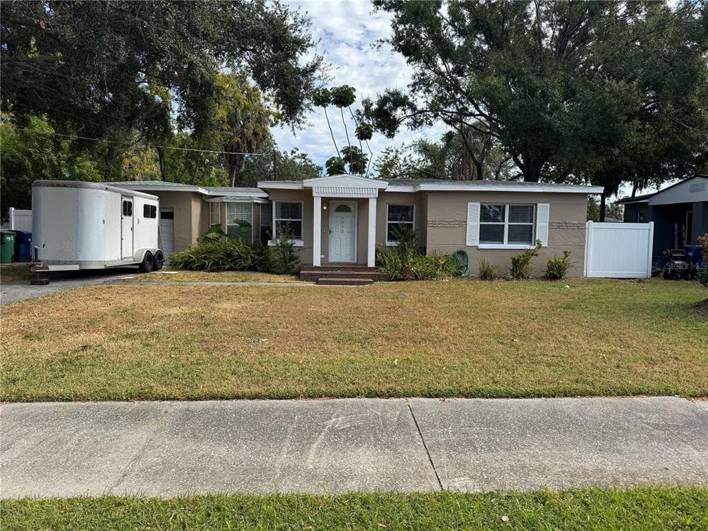 4312 S CLARK AVENUE TAMPA, FL 33611