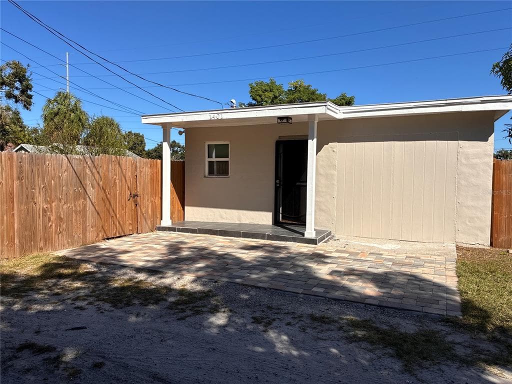 1401 1/2 31ST STREET S ST PETERSBURG, FL 33712