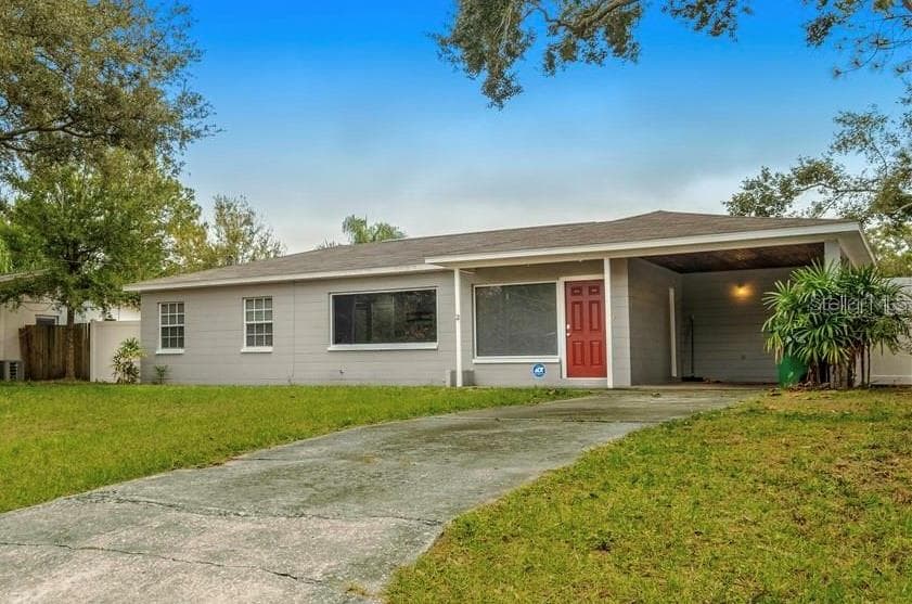10235 N FLEETWOOD DRIVE TAMPA, FL 33612