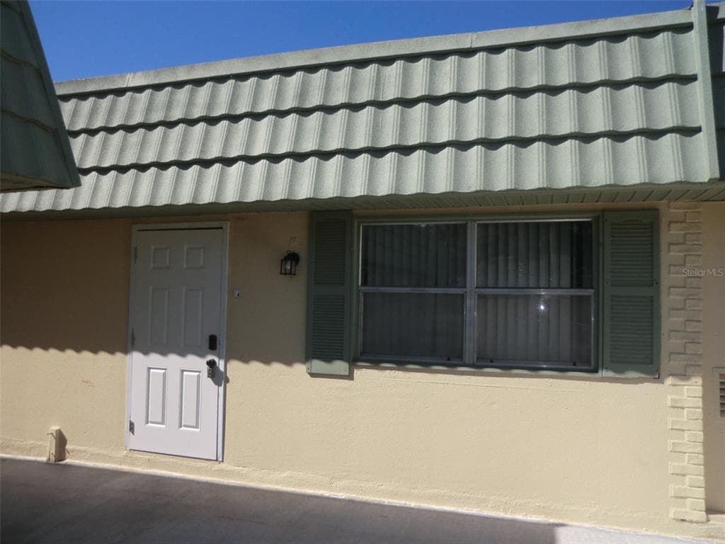 102 CAMBRIDGE TRAIL UNIT 229 SUN CITY CENTER, FL 33573