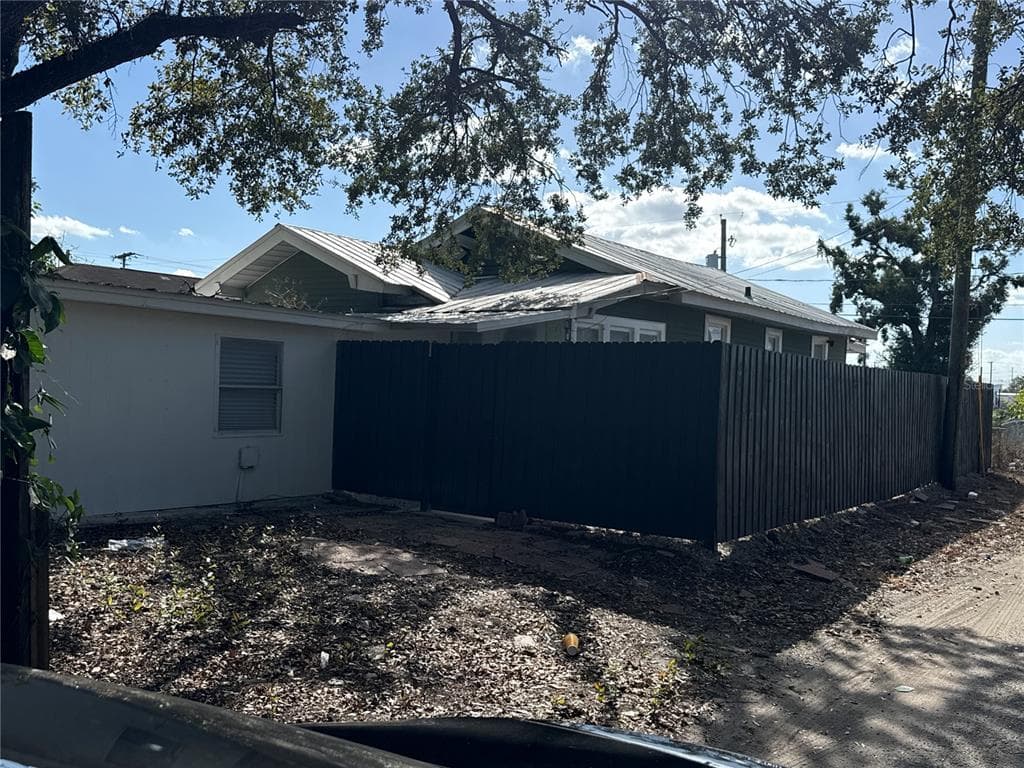 1907 N 49TH STREET UNIT B TAMPA, FL 33605