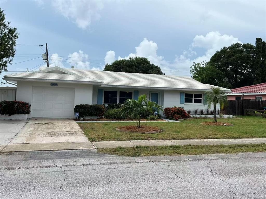 11093 54TH AVENUE N ST PETERSBURG, FL 33708