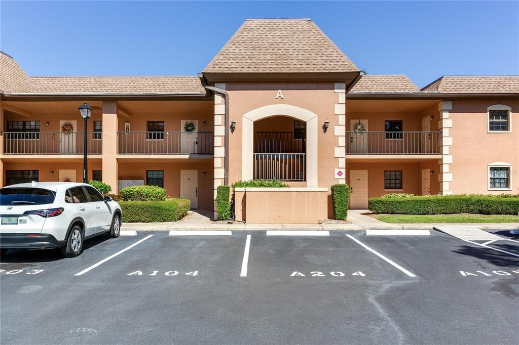 12900 VONN ROAD UNIT A204 LARGO, FL 33774