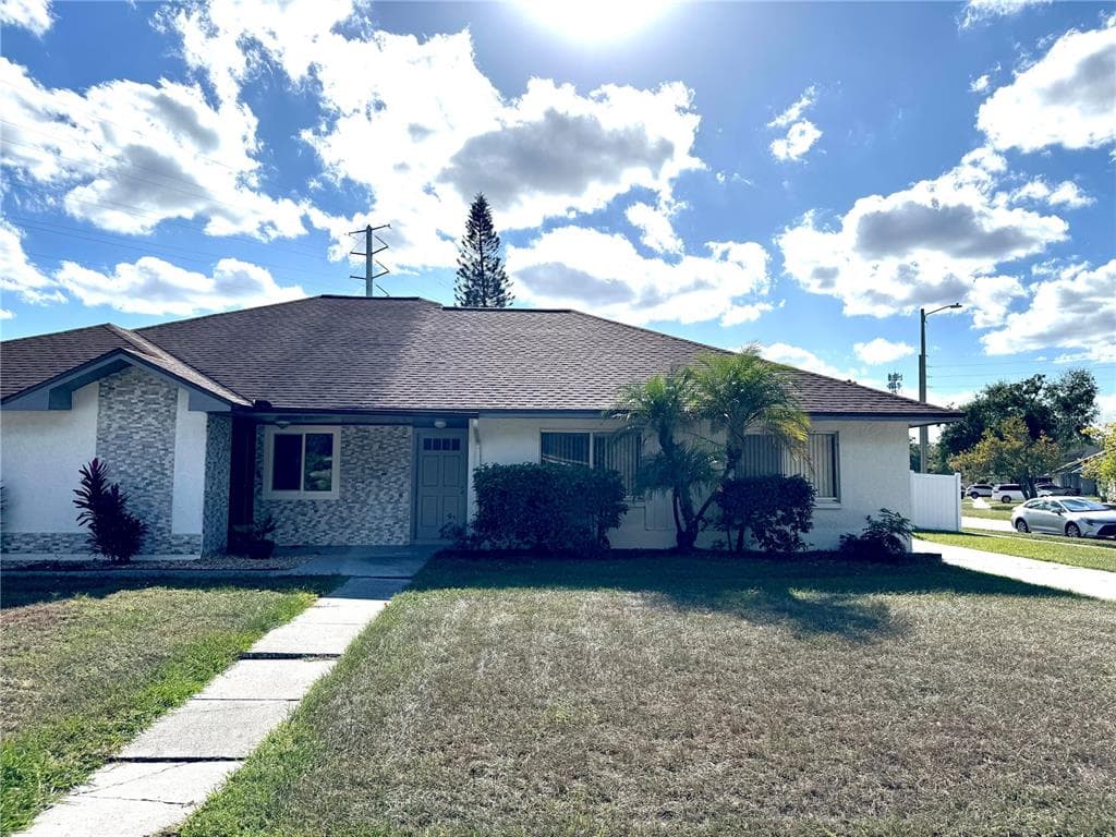 3433 LAUREL DALE DRIVE TAMPA, FL 33618