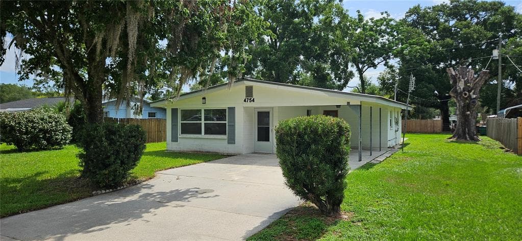 4754 17TH STREET ZEPHYRHILLS, FL 33542