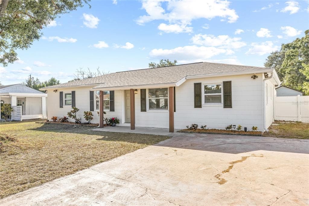 4228 W BAY VISTA AVENUE TAMPA, FL 33611