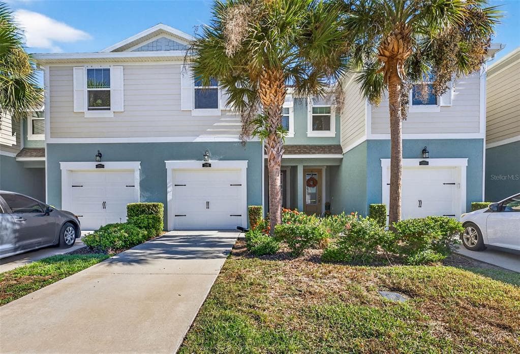 2208 SUNSET WIND LOOP OLDSMAR, FL 34677