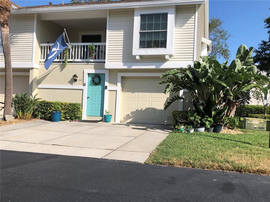 230 SUN VISTA COURT N TREASURE ISLAND, FL 33706