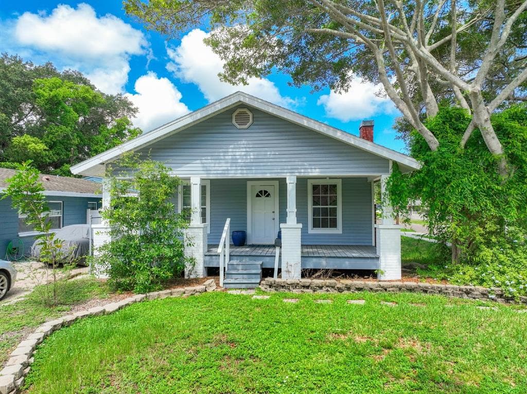 375 4TH STREET NW LARGO, FL 33770