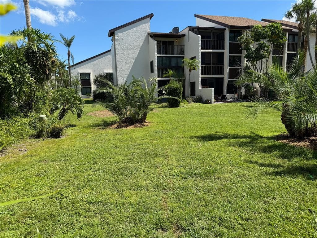 2207 BELLEAIR ROAD UNIT B22 CLEARWATER, FL 33764