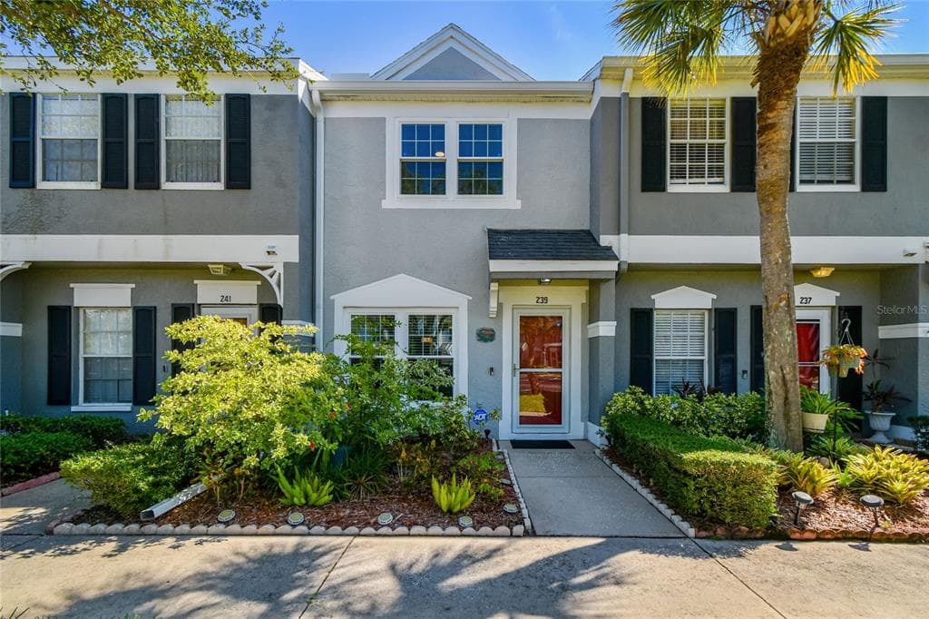 239 COUNTRYSIDE KEY BOULEVARD OLDSMAR, FL 34677
