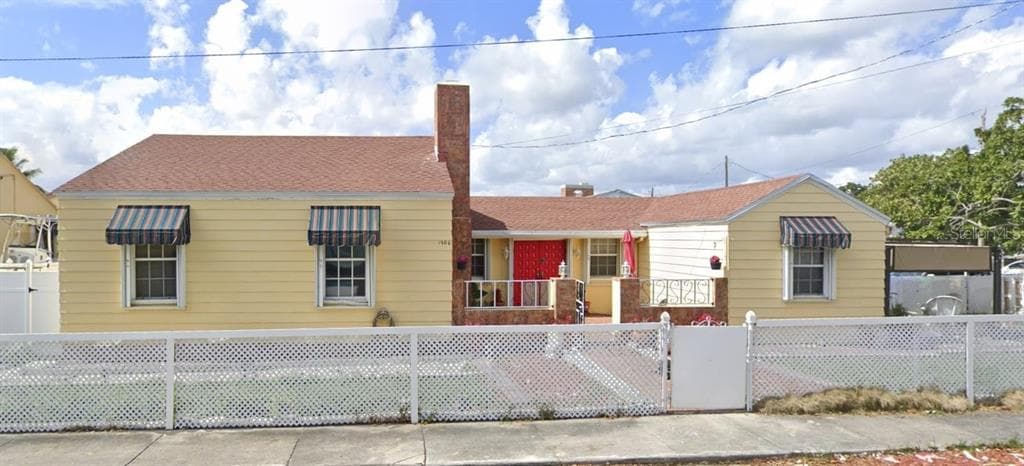 1906 SW 17TH COURT