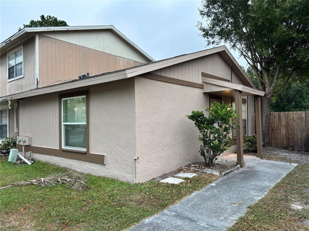 14025 VILLAGE VIEW DRIVE TAMPA, FL 33624