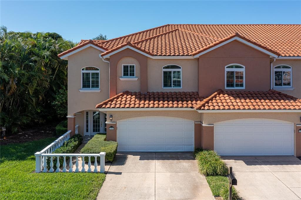 6249 VISTA VERDE DRIVE W ST PETERSBURG, FL 33707