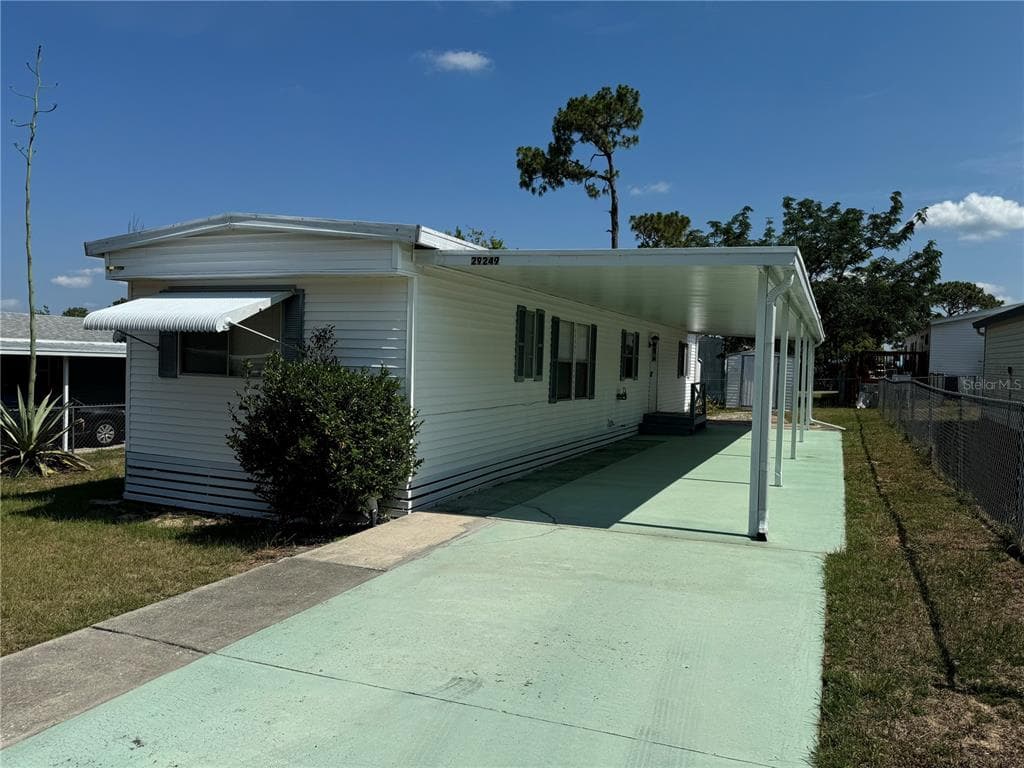 29249 GLENWOOD STREET BROOKSVILLE, FL 34602