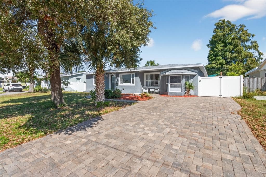 4311 25TH AVENUE N ST PETERSBURG, FL 33713