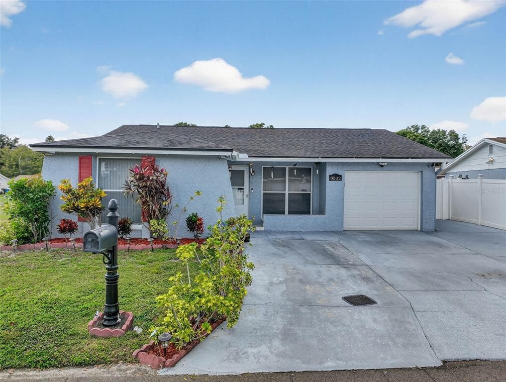 8502 WILLOW FOREST COURT TAMPA, FL 33634