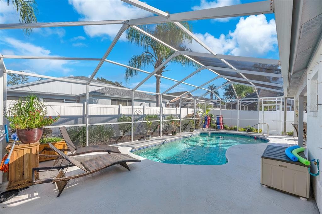 2616 VINEDALE AVENUE VALRICO, FL 33596