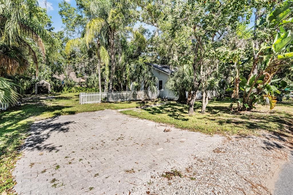 344 BAY STREET PALM HARBOR, FL 34683