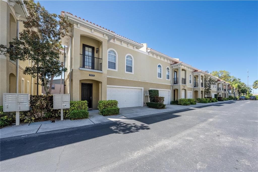 3410 SONDRIO CIRCLE TAMPA, FL 33611
