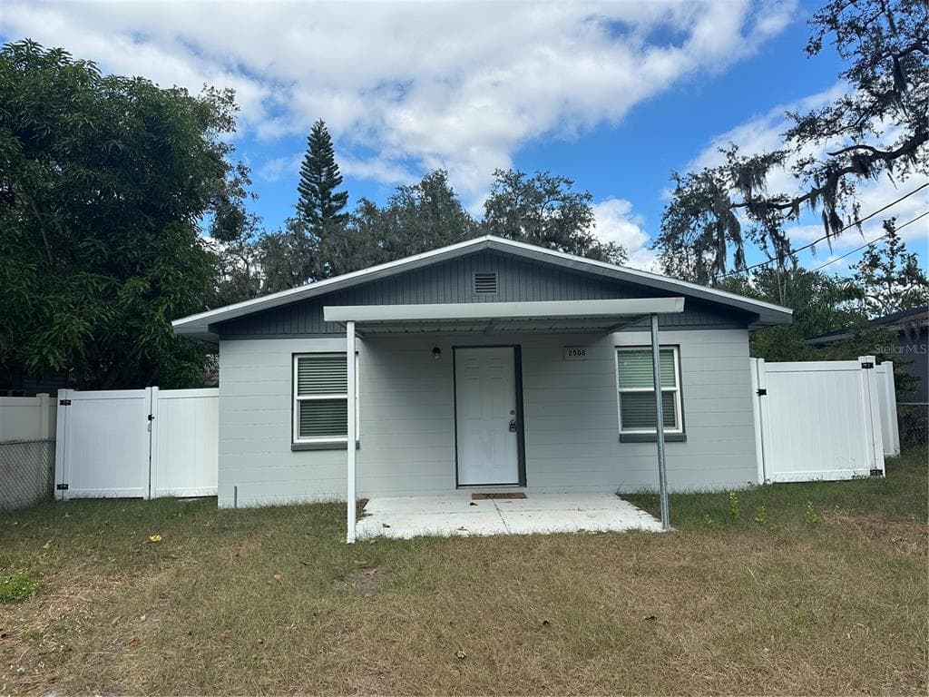2508 WAVER STREET PLANT CITY, FL 33563