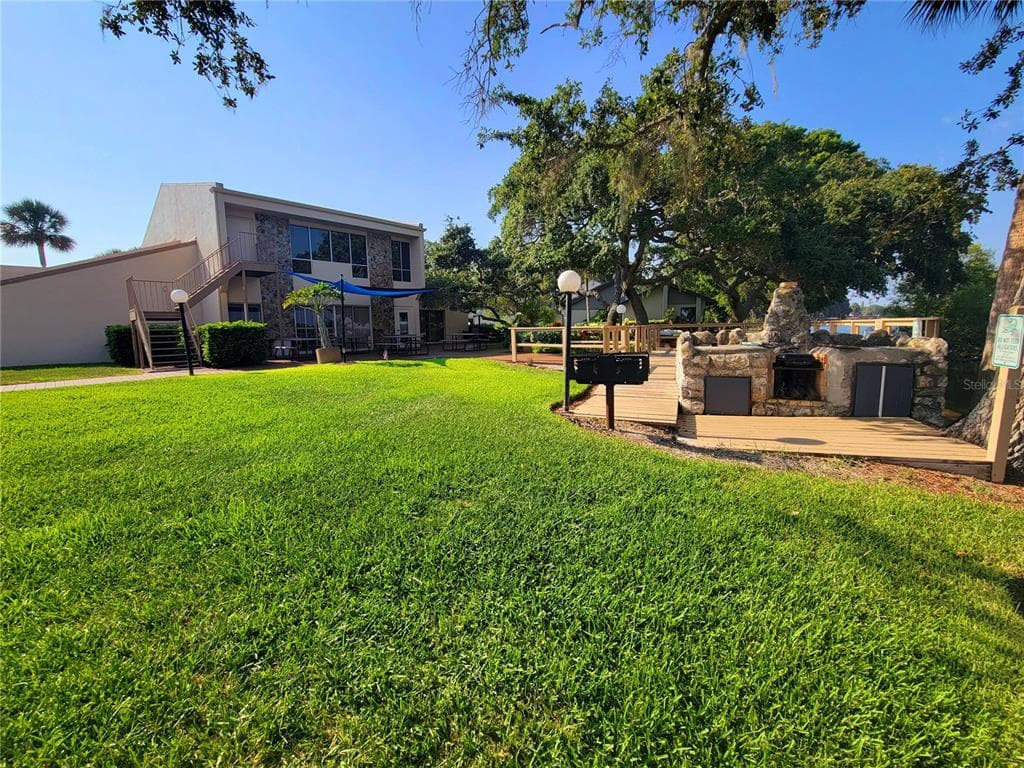 90 S HIGHLAND AVENUE UNIT 1216 TARPON SPRINGS, FL 34689