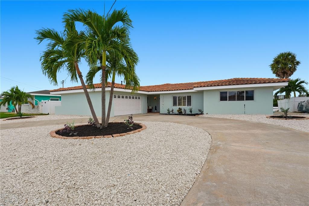 1391 SEA GULL DRIVE S ST PETERSBURG, FL 33707