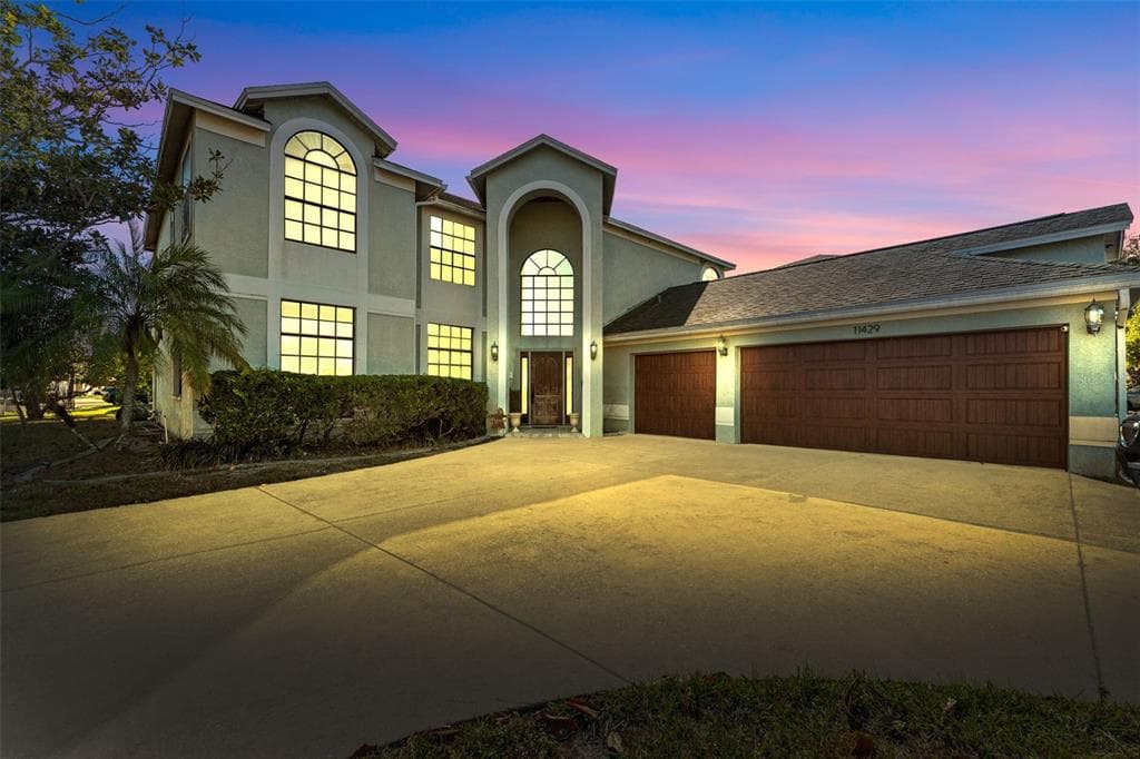11429 ZENITH CIRCLE