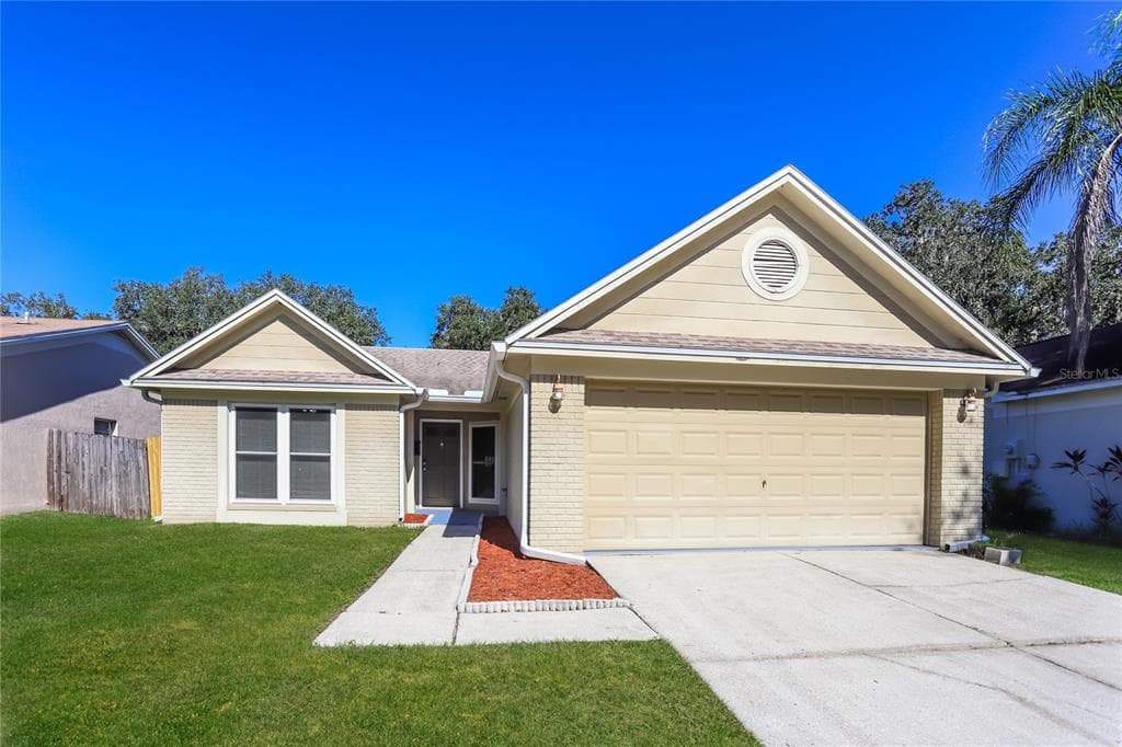 1126 BLOOM HILL AVENUE VALRICO, FL 33596