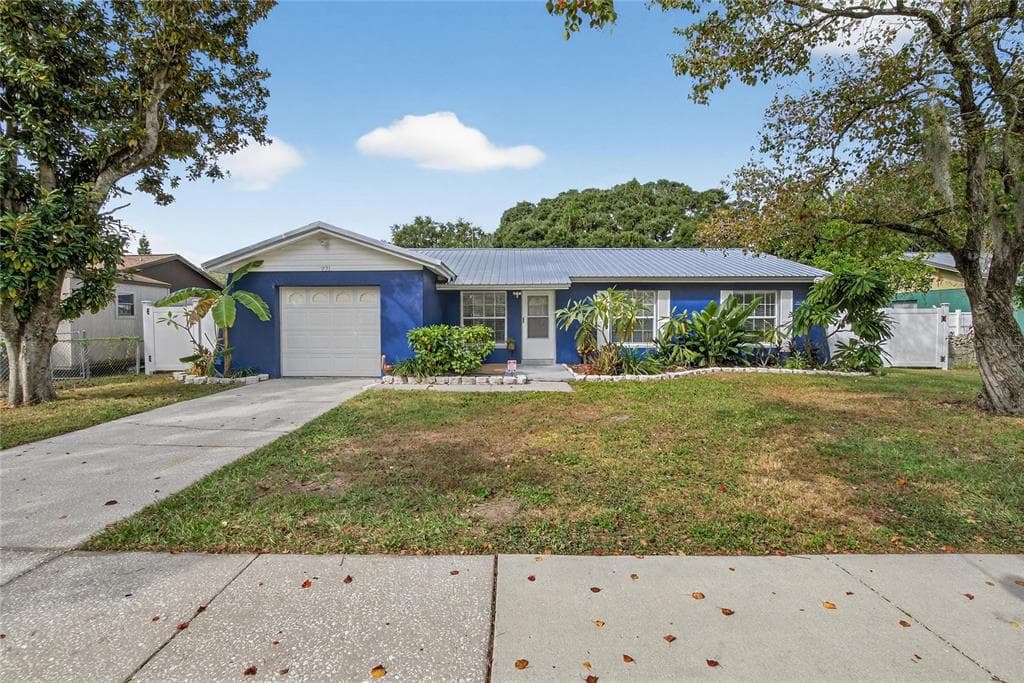 221 FAITHWAY DRIVE SEFFNER, FL 33584