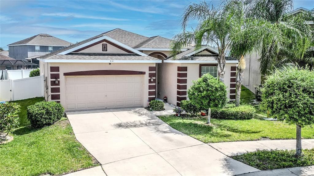 2408 NIGHTHAWK LANDING COURT RUSKIN, FL 33570