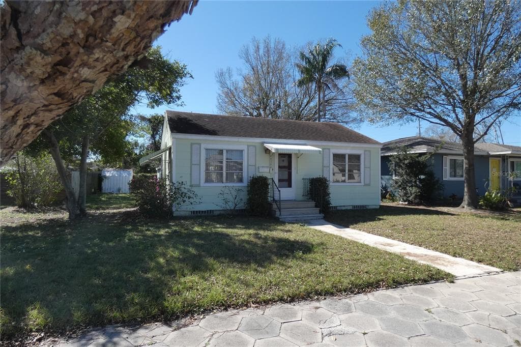 4344 DARTMOUTH AVENUE N ST PETERSBURG, FL 33713