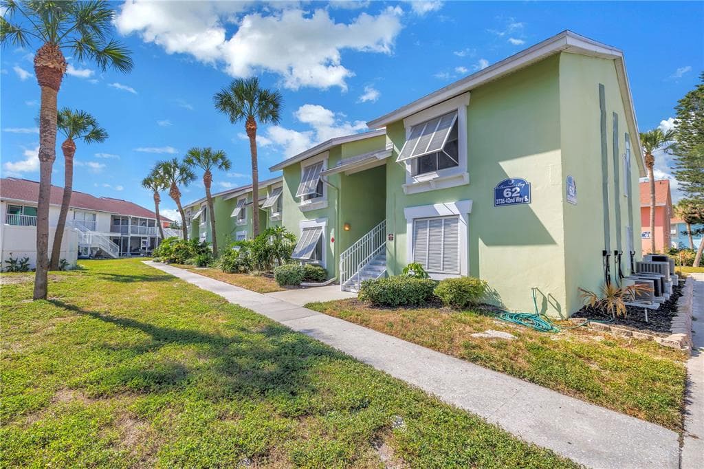 3735 42ND WAY S UNIT I ST PETERSBURG, FL 33711
