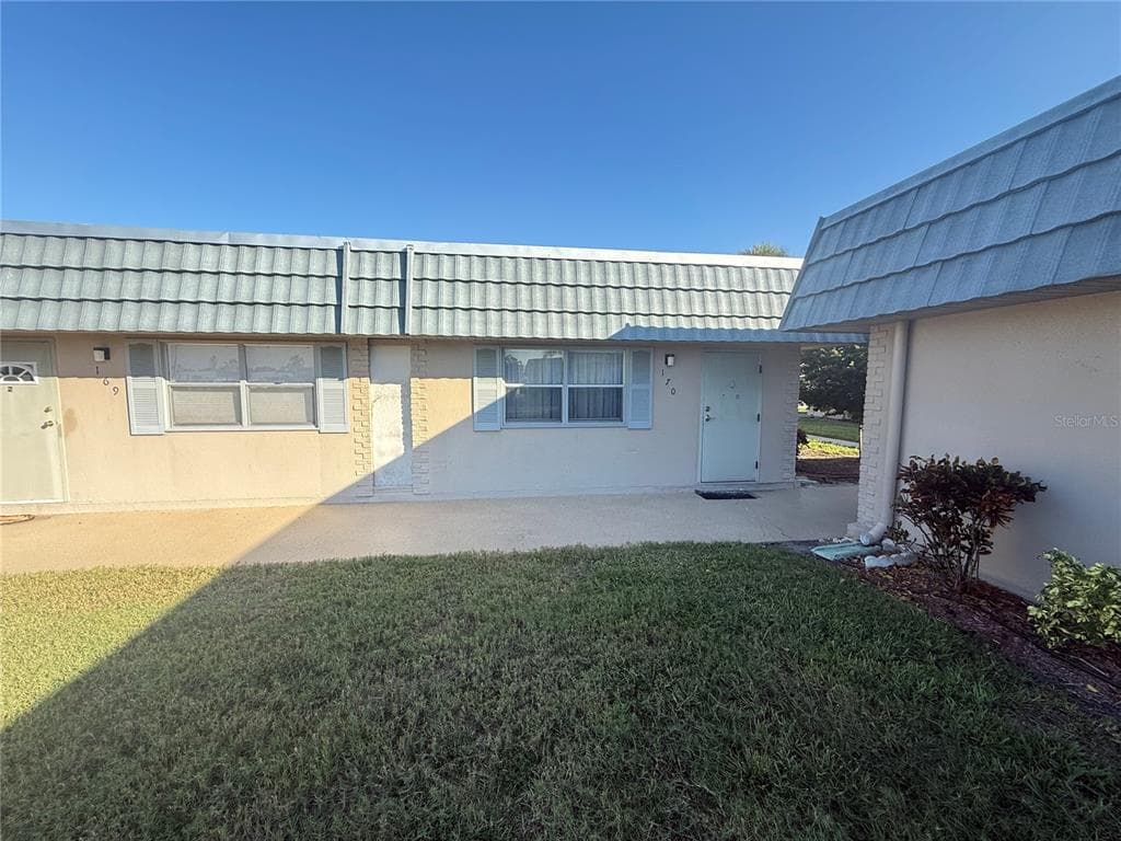 1802 BEDFORD TERRACE UNIT 170 SUN CITY CENTER, FL 33573
