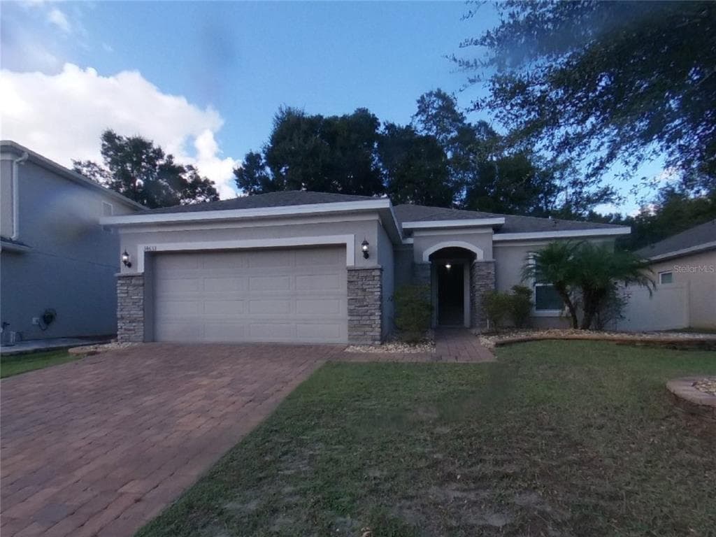 34633 SALERNO CIRCLE SORRENTO, FL 32776