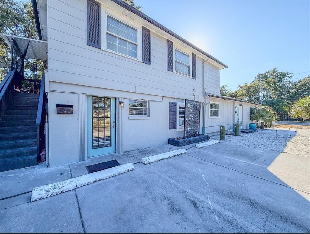 3631 PARK STREET N UNIT B ST PETERSBURG, FL 33710