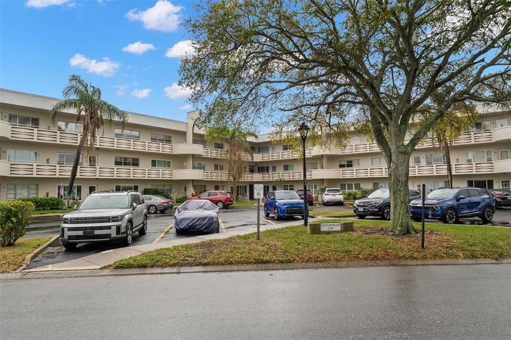 2379 FINLANDIA LANE UNIT 21 CLEARWATER, FL 33763
