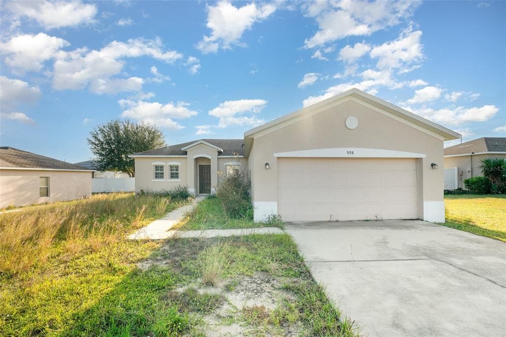 998 CUMBERLAND DRIVE KISSIMMEE, FL 34759