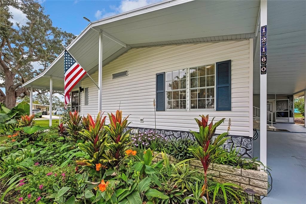 12160 SARA BROOKSVILLE, FL 34613
