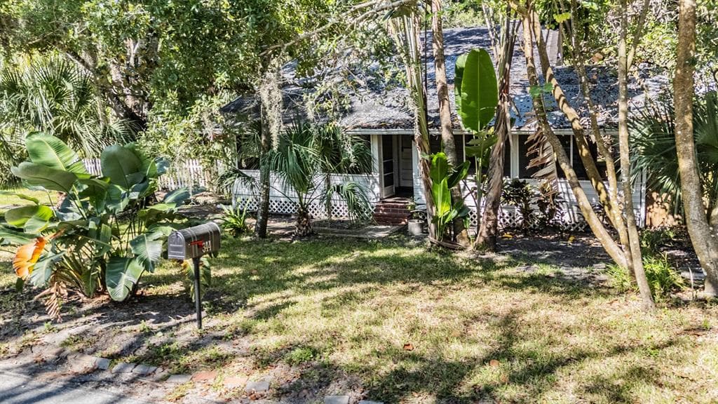 344 BAY STREET PALM HARBOR, FL 34683