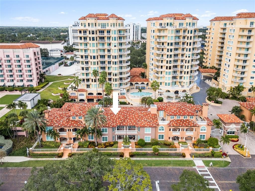 515 5TH AVENUE NE ST PETERSBURG, FL 33701