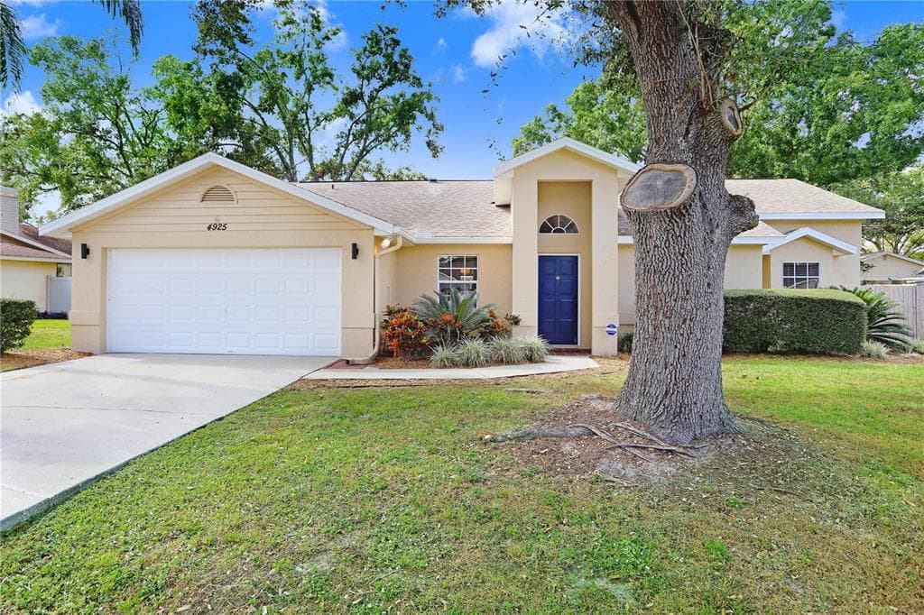 4925 IVY GLEN PLACE LAND O LAKES, FL 34639
