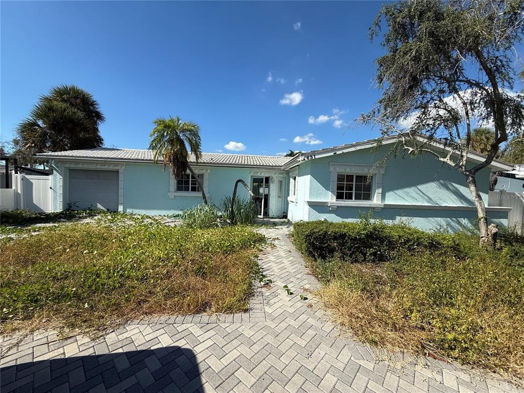 631 77TH AVENUE ST PETE BEACH, FL 33706