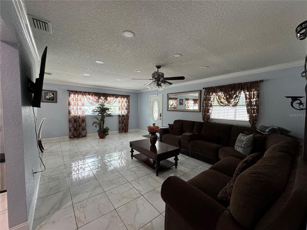 2702 CAMPUS HILL DRIVE