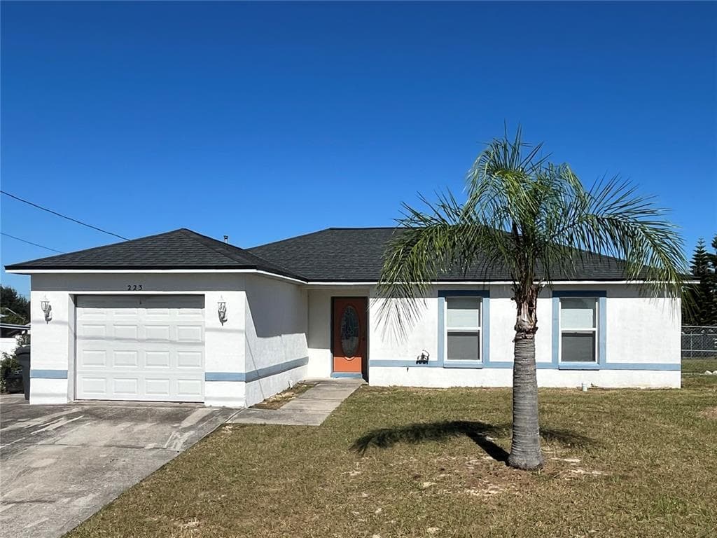 223 LILY PAD ROAD EAGLE LAKE, FL 33839