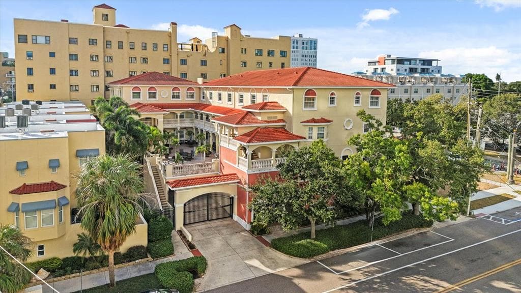 340 1ST STREET N UNIT D