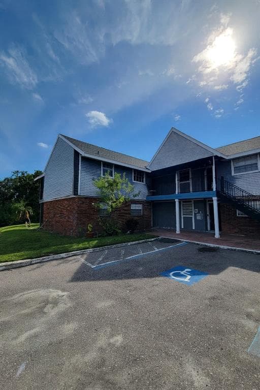 200 COUNTRY CLUB DR UNIT 1302