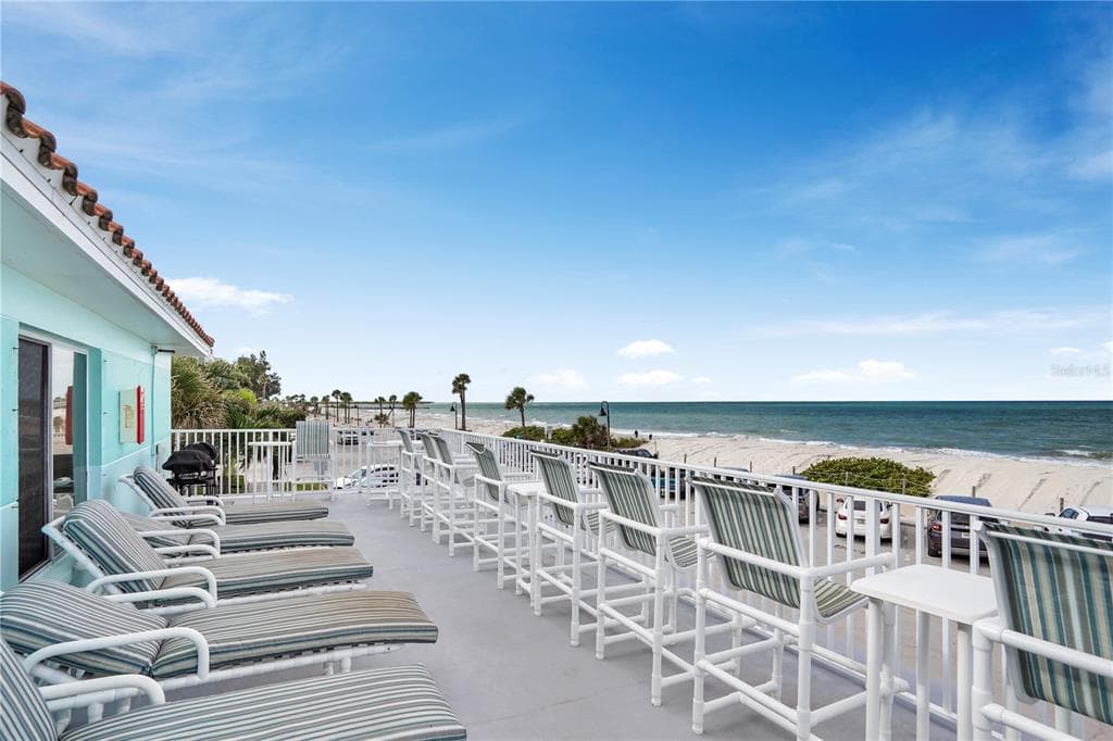 709 GULF WAY UNIT 19 ST PETE BEACH, FL 33706