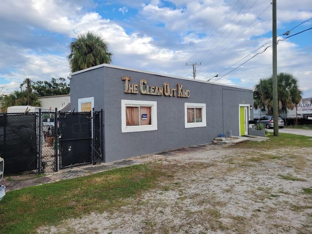 5205 HAINES ROAD N ST PETERSBURG, FL 33714
