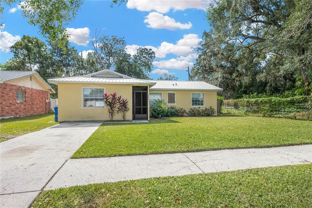 721 HOLLY TERRACE BRANDON, FL 33511
